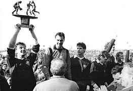 Bundesarchiv Bild 183-1989-0401-020, FDGB-Pokal, Finale, BFC Dynamo - FC Karl-Marx-Stadt 1-0.jpg