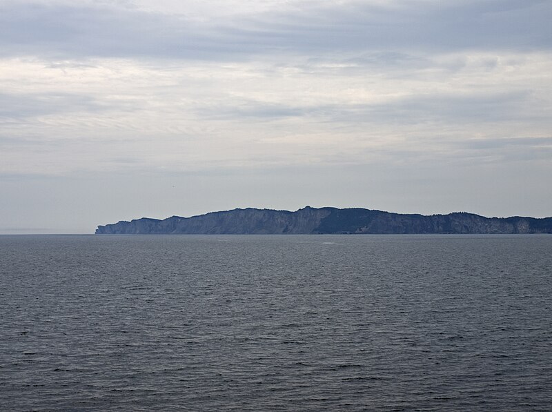 File:Cap-des-Rosiers View of Cape Gaspé from the lighthouse 1.jpg