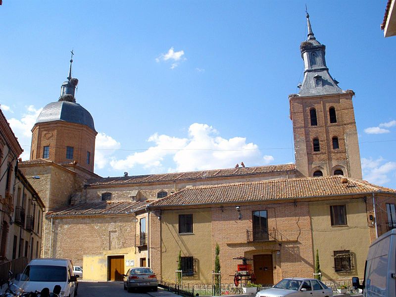 File:Carbonero el Mayor - Iglesia de San Juan Baautista 02.jpg