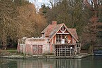 Julius Gottlieb Galerie und Bootshaus am Carmel College