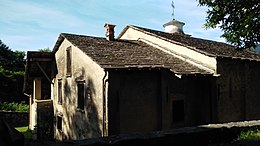 Église de San Giovanni al Monte Quarona ensemble.jpg