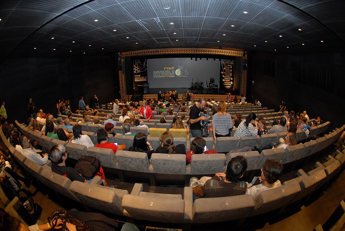 Direcciones a Cines Golem Alhóndiga (Bilbao) en transporte público