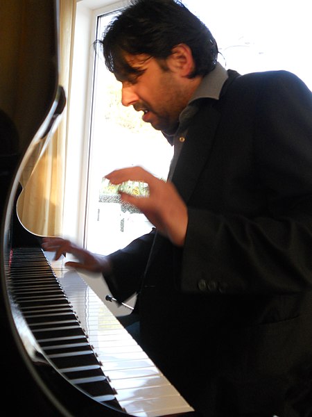 File:Claudio Passilongo, composer and pianist.jpg