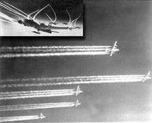 File:Condensation Trails contrails from Aircraft Engine Exhaust.png Wikimedia