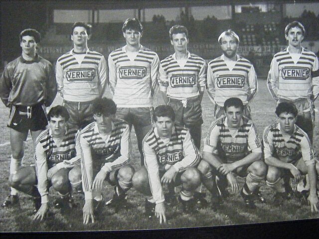 A stade Vélodrome de Creil, accroupis de gauche à droite LORY, GUILLON, TALLEUX, ORRIERE, DUGROSPREZ, debout de gauche à droite PARIZE, HERCELIN, PAHUD, ALIX, VILMONT, GILLION