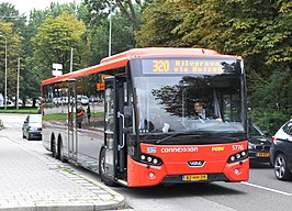 Een bus van lijn 320, te Amsterdam Amstel