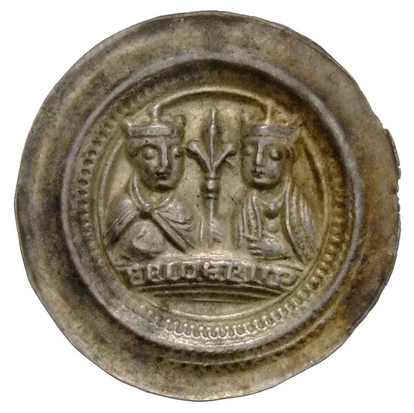 Frederick and Beatrix on a coin, around 1170–1180. The joint depiction of emperor and empress was a novelty in medieval coin iconogaphy in Germany, an