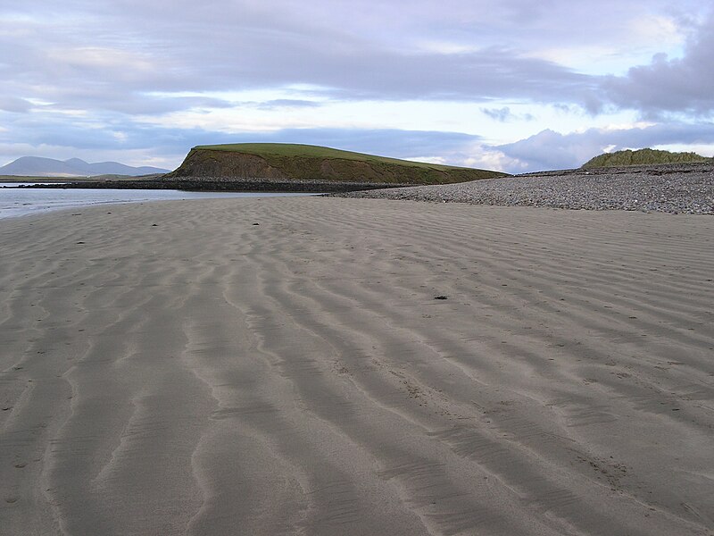 File:Drowned drumlin in Clew Bay.jpg