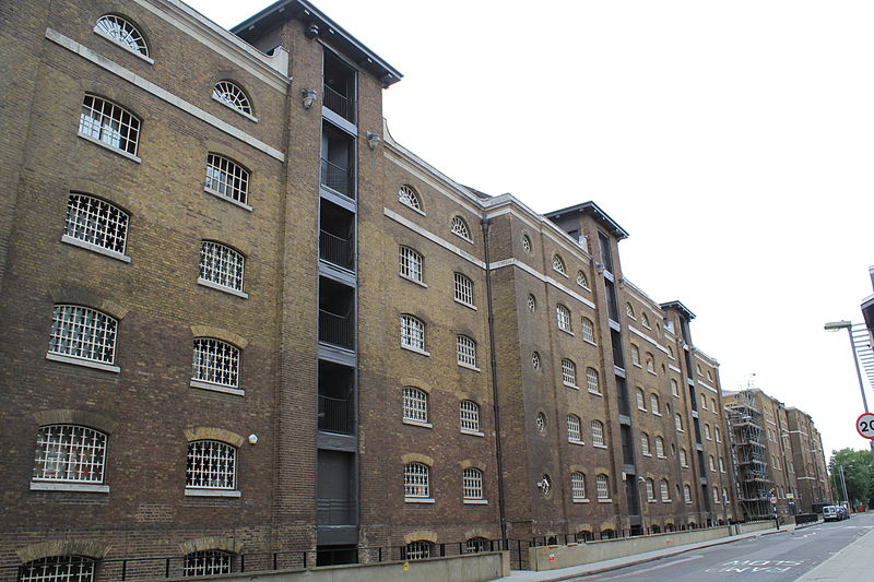 File:EH1242440 Warehouses and General Offices at Western End of North Quay 07.JPG