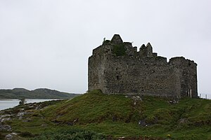 Photo of a ruined stone castle