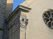 Fichier:Eglise-st-medard-brunoy-detail-architectural.JPG