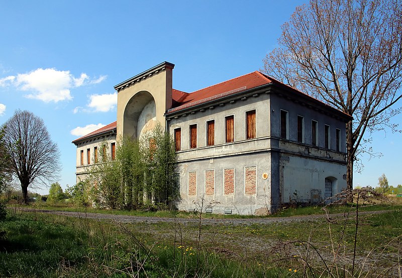 File:Ehem Gasthaus Goldener Löwe Bischofswerda 2016-05-06 IMG 6214.jpg