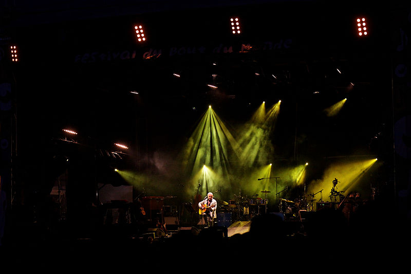 File:Festival du bout du Monde 2011 - Bernard Lavilliers en concert le 6 août- 029.jpg