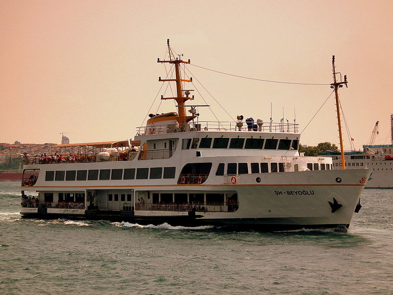 File:GOLDEN HORN ISTANBUL JULY 2011 (6018283417).jpg