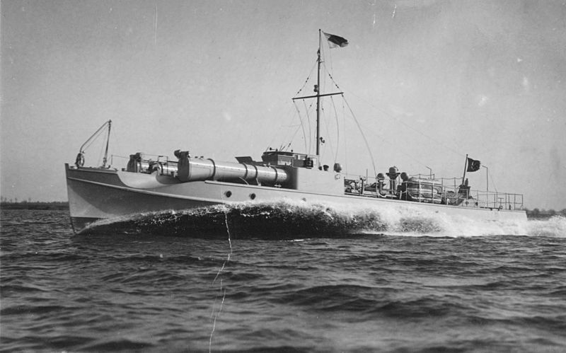 File:German Motor Torpedo Boat underway at speed prior to 1939.jpg