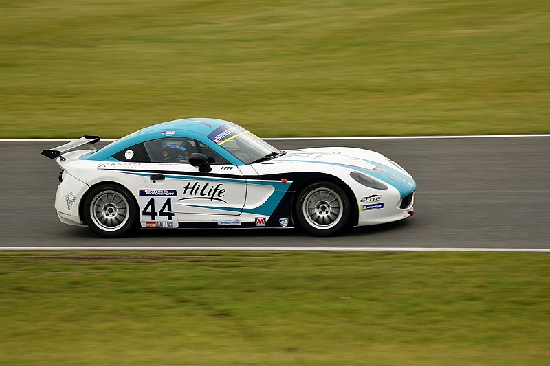 File:Ginetta GT Academy race 1 (51374090145).jpg