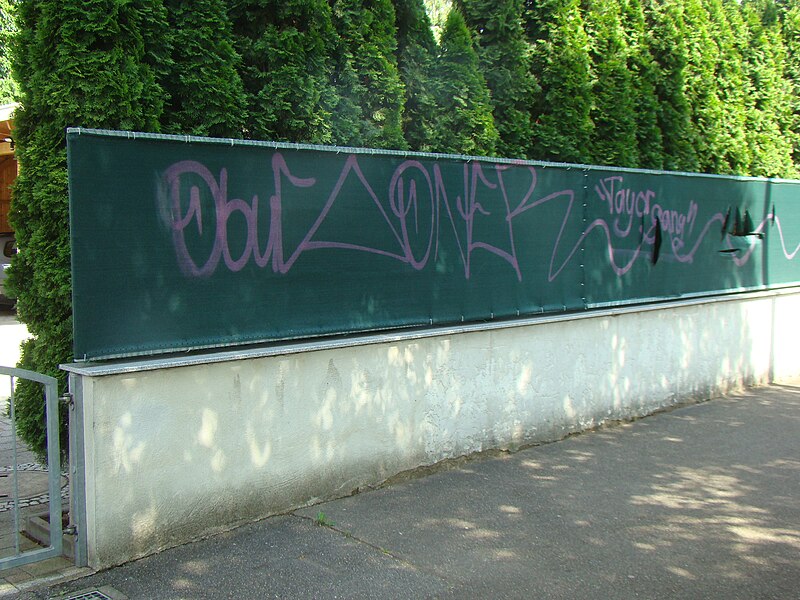 File:HNX-graffiti-2015-062.JPG