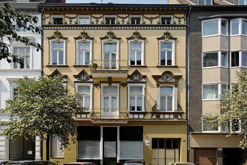 File:Haus Friedenstrasse 59 in Duesseldorf-Unterbilk, von Suedosten.jpg