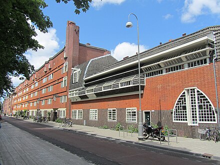 "Het Schip", Amsterdam School architecture in the Zaanstraat