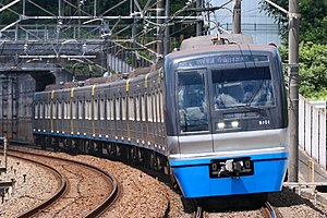 北総線を走行する9100形電車（2021年7月 松飛台駅）