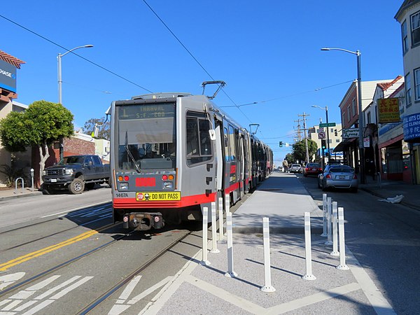 New concrete boarding island for inbound passengers at Taraval and 19th Avenue station (Feb 2019)