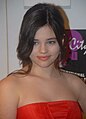 India Eisley interpreta Ashley Juergens