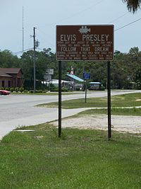 A historical marker denotes the location of several film sites of Follow that Dream were in the vicinity of Inglis. Inglis Elvis sign01.jpg