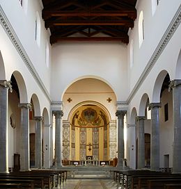 Stagiaire de l'église Sant 'Anselmo all'Aventino.jpg