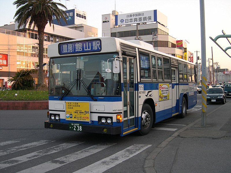File:JR-Bus-Kanto M527-89207.jpg