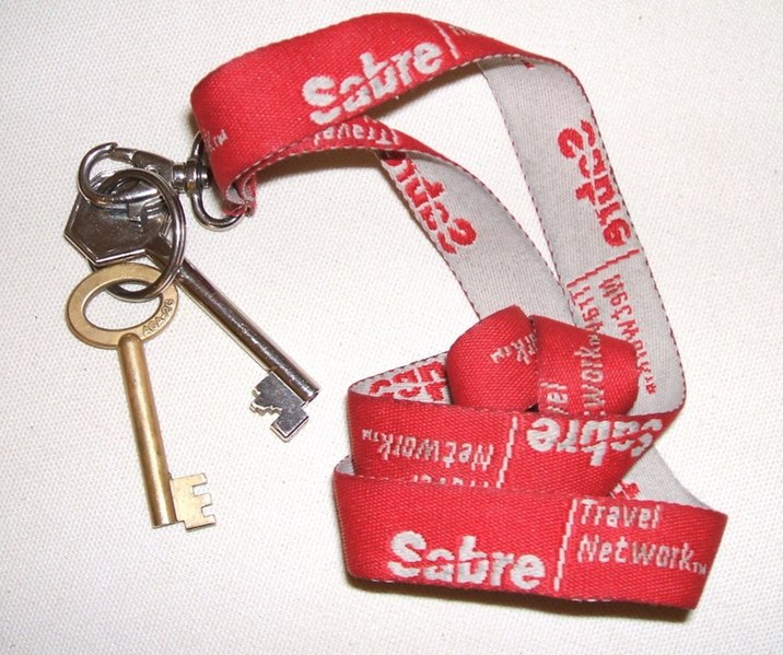 File:Key chain Sabre.jpg
