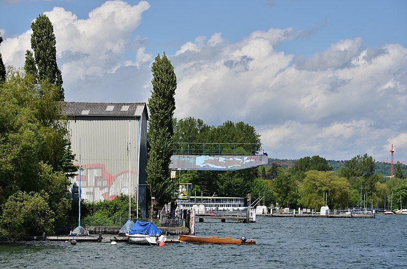 File:Kibag - Wollishofen - Zürichsee in Zürich 2015-05-06 13-40-48.JPG