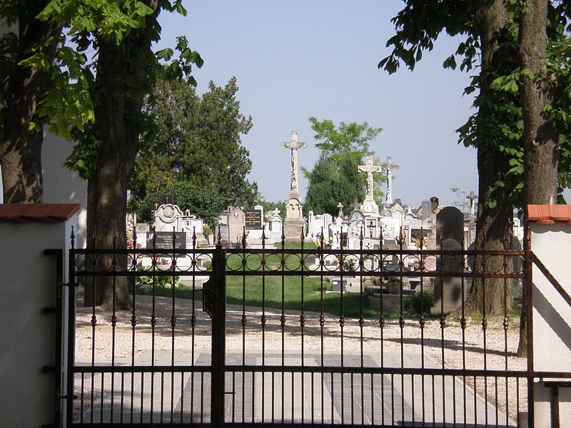 Fájl:Kimle-Horvátkimle, a temető.JPG