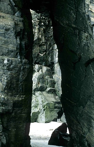 <span class="mw-page-title-main">Niaqunnguut</span> Uninhabited headland in Nunavut, Canada