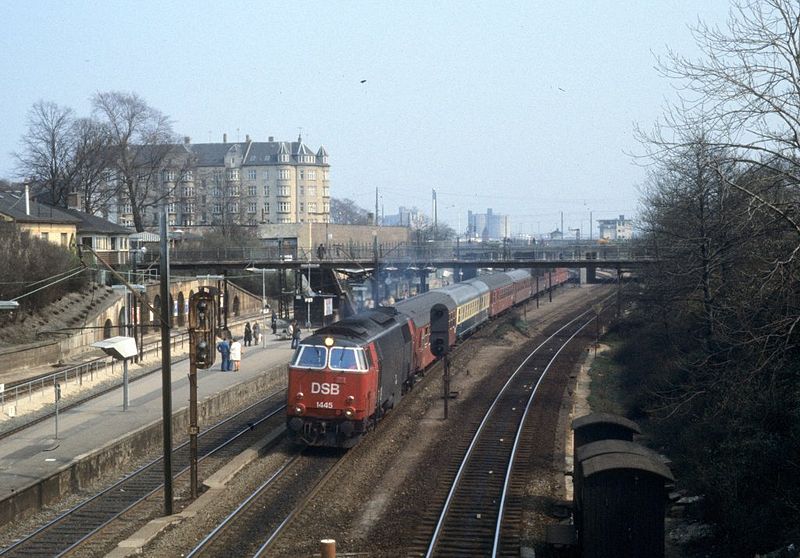 File:Kopenhagen-april-1978-die-dsb-diesellok-644951.jpg