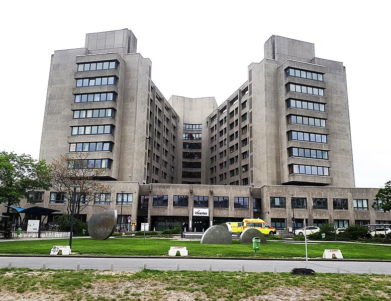 File:Kreuzberg Klinikum am Urban.jpg