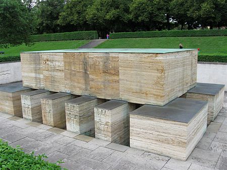 Kriegerdenkmal Hofgarten Muenchen 1