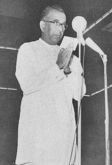 KuruppuJayawera in Rangoon 19560423.jpg