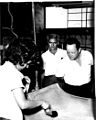 זלמן חן עם שר העבודה יגאל אלון בסיור במפעל בשנות ה-60