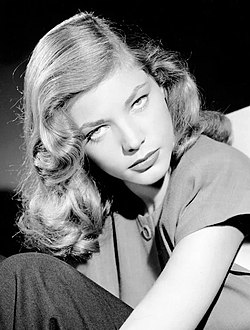 Lauren Bacall, 1945.