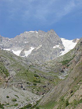 Pohled na východní stěnu vrcholu Gaspard
