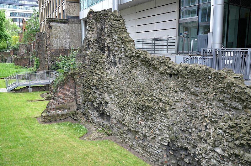 File:Londinium Roman Wall (38568425250).jpg