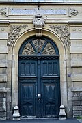 Entrée du lycée de jeunes filles.