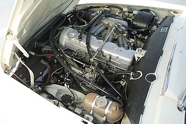 MB SL W113 2.3l I6 engine.JPG