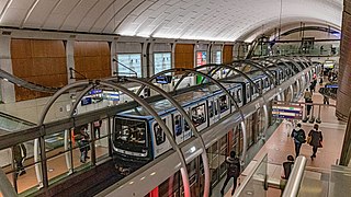 Une rame MP 14 de la ligne 14 à la station Châtelet (octobre 2020).
