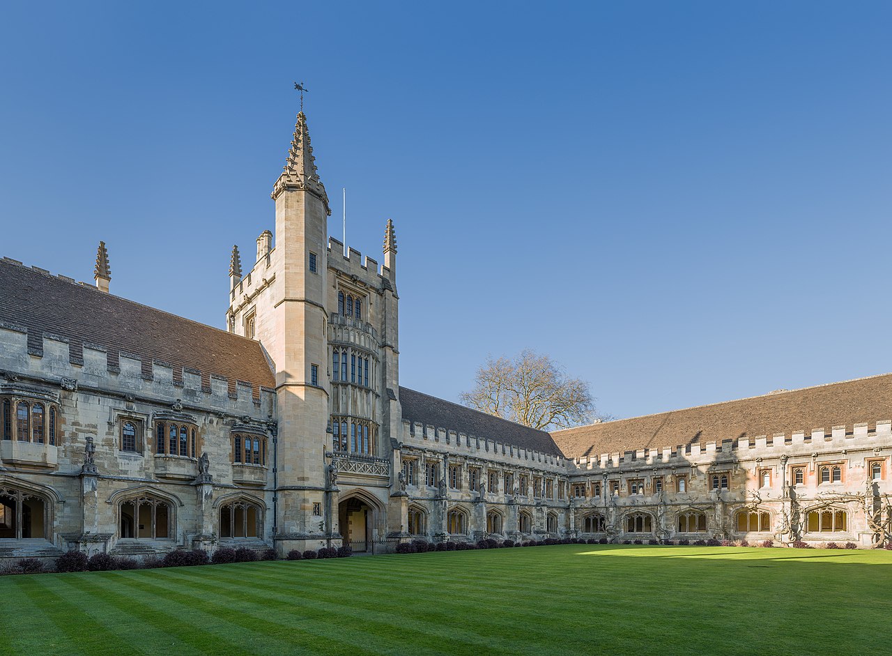 Magdalen College New Quad and Founders Tower, Oxford, UK - Diliff.jpg