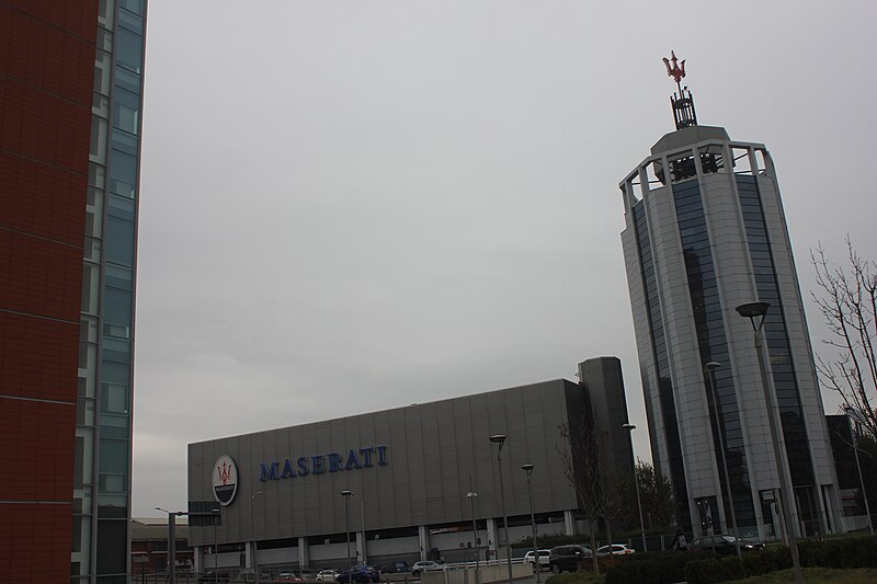 File:Maserati Showroom in 2018.31.jpg