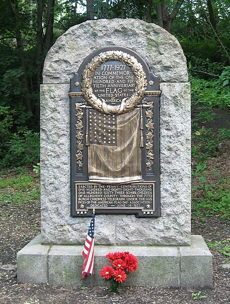 File:Memorial for US Flag's 150th anniversary Pittsburgh.jpg