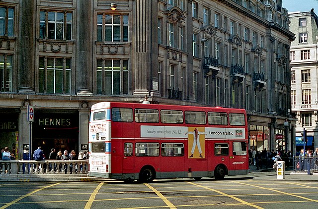 MCW Metrobus on Oxford Circus in April 1995