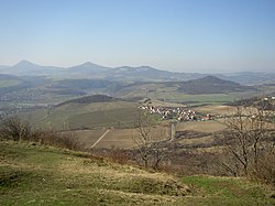 Pohled na Michalovice z Radobýlu