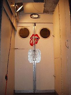 Rolling Stones Mobile Studio - Wikipedia